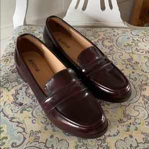 New JUST FAB oxblood brown red penny loafers sz 7